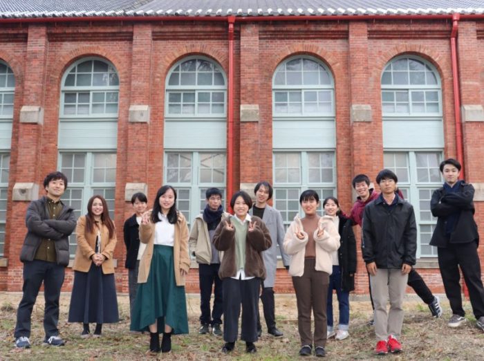 理学科３年生４名が配属されました。