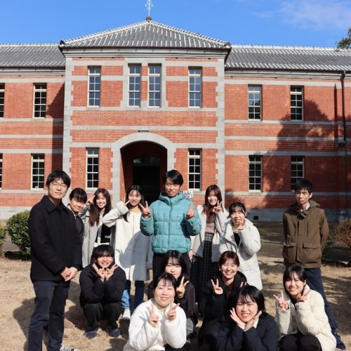 理学科３年生３名が配属されました。